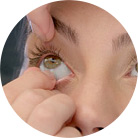 Udtagning af kontaktlinser